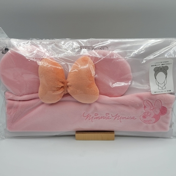 Disney Christmas 2025 Lil Rin Rin Plush Badge Red New